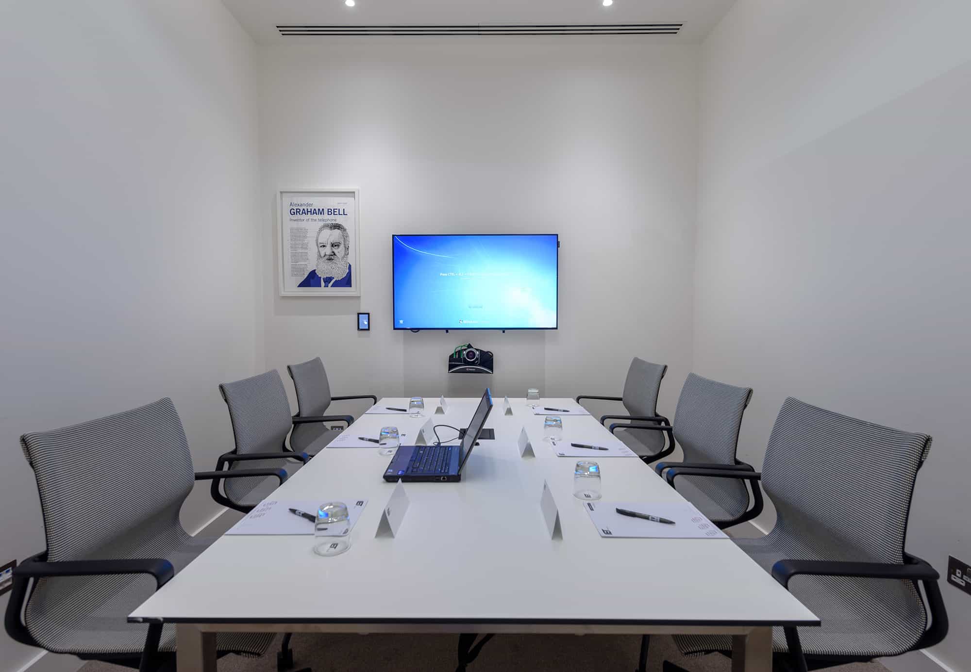 The Bell Room Lowcost meeting room hire in London