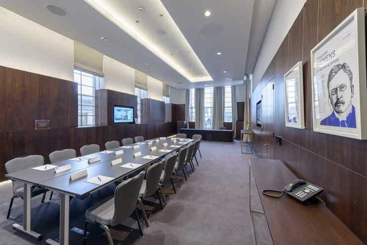 Image of the Siemens boardroom 2