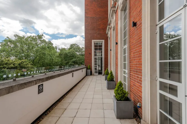 Maxwell Library Maxwell Library | Venue hire with private riverside balconies